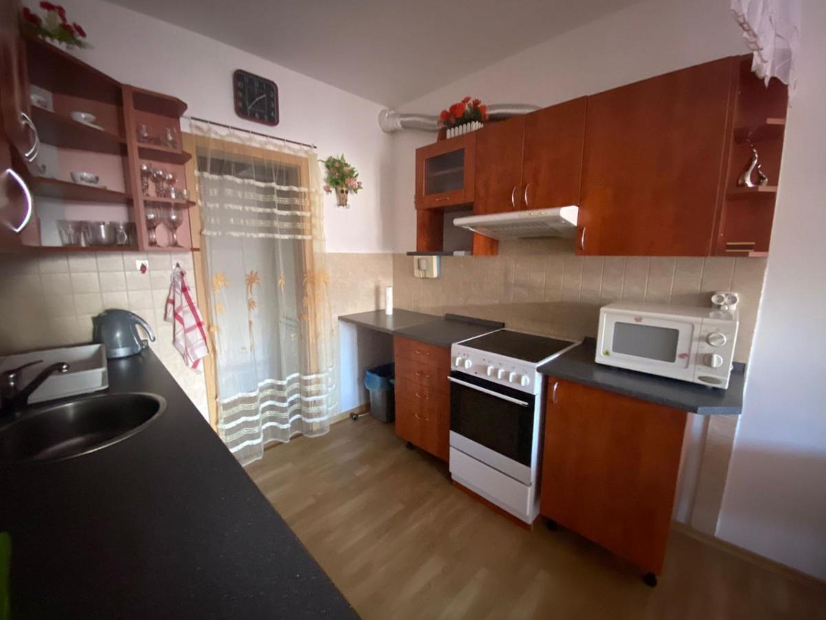 Apartman Tanas Atlantis Tabor Apartment Екстериор снимка